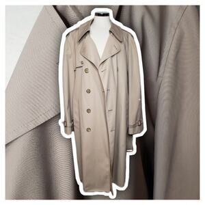 VINTAGE MENS CREAM COLORED LONDON FOG UNLINED 44 REG TRENCH COAT W/ BELT